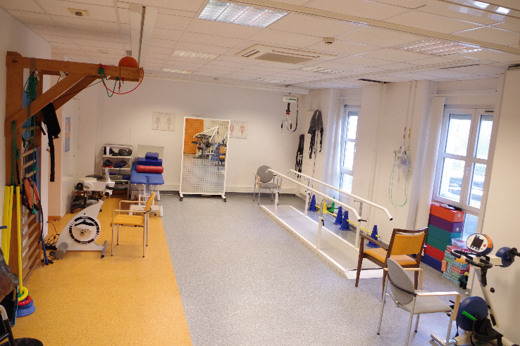 Salle de rééducation du SSR Salle de rééducation du SSR